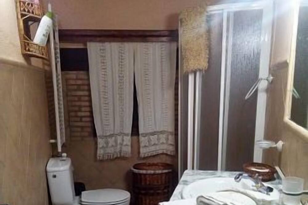Photo of Bathroom in Garciaz