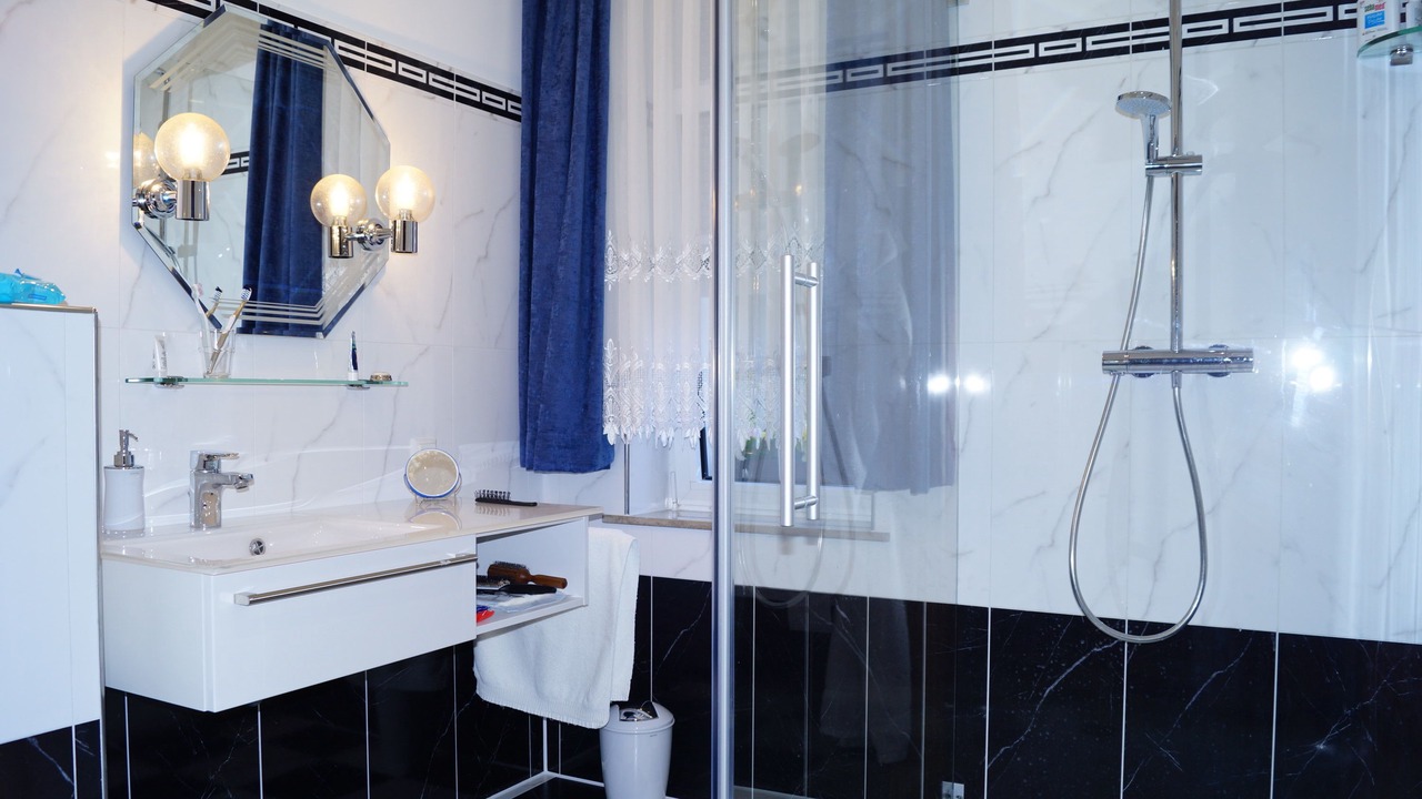 Photo of Bathroom in Burg