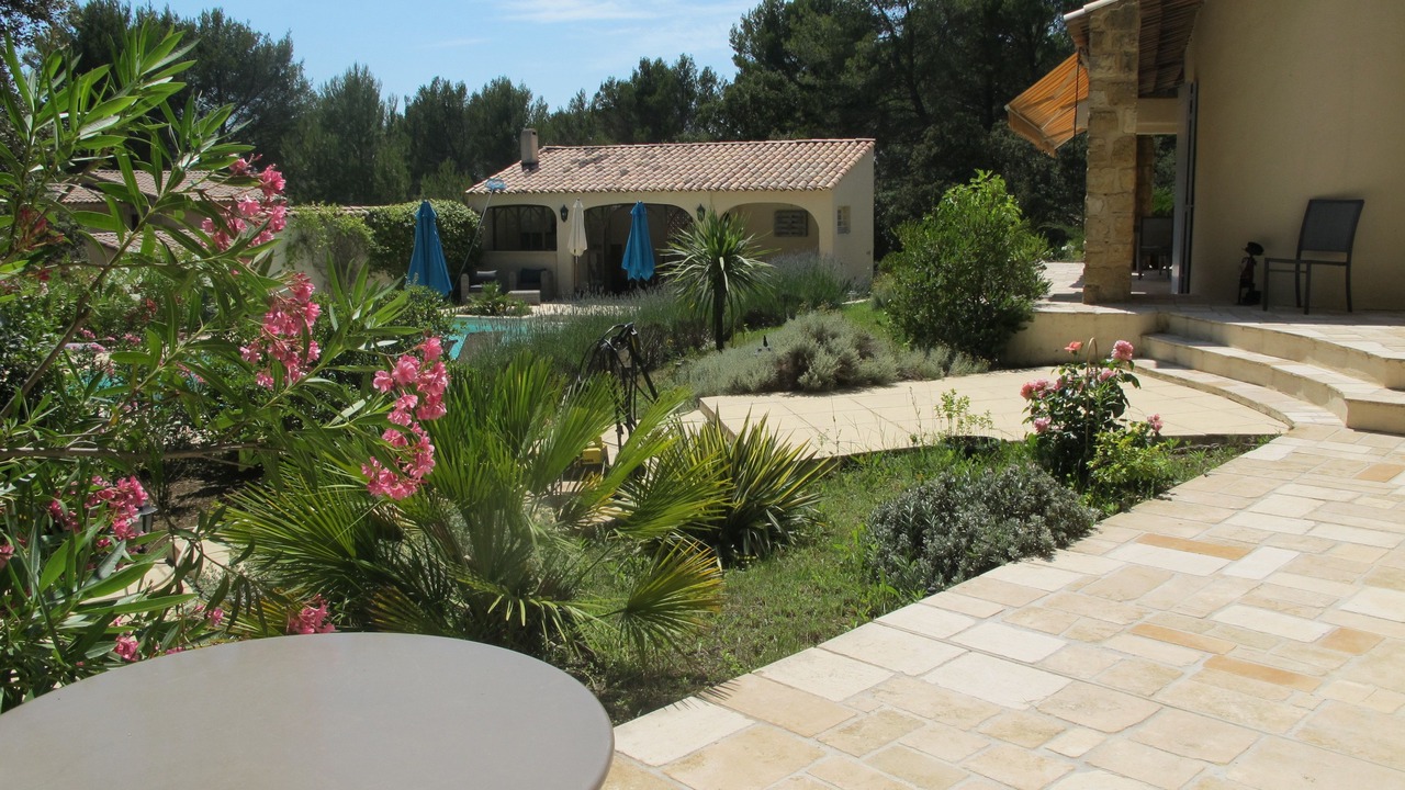 Photo of Outdoor in Lambesc