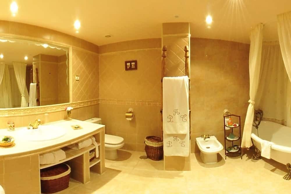 Photo of Bathroom in Atanzon