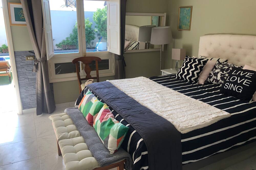 Photo of Bedroom in Playa del Cable