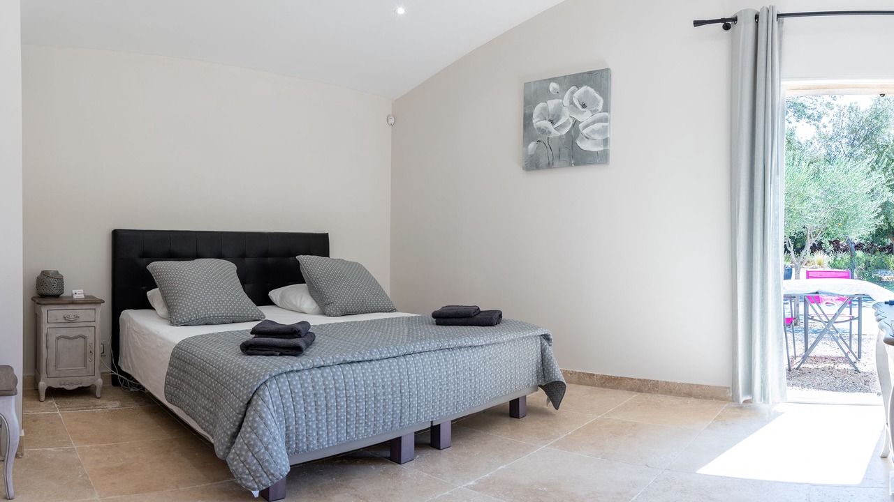 Photo of Bedroom in Lourmarin