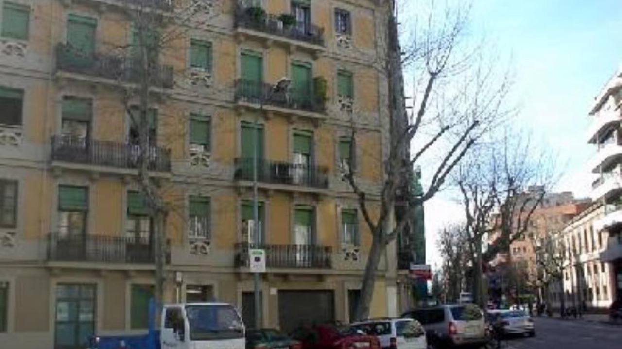 Photo of Outdoor in El Camp de l'Arpa del Clot