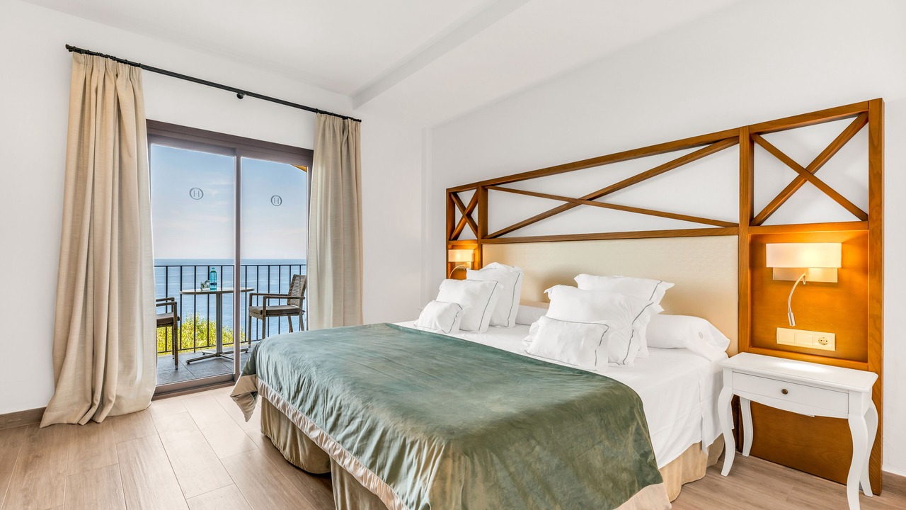 Photo of Bedroom in Llucalcari