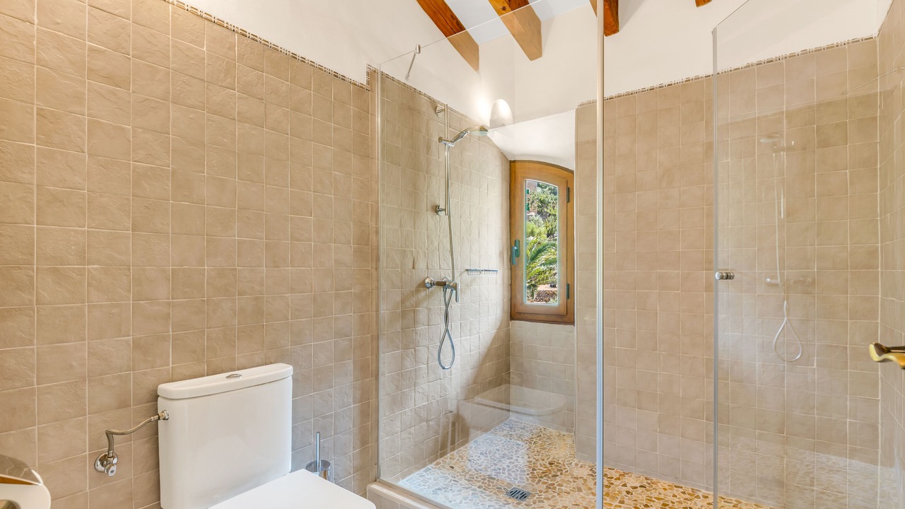 Photo of Bathroom in Llucalcari