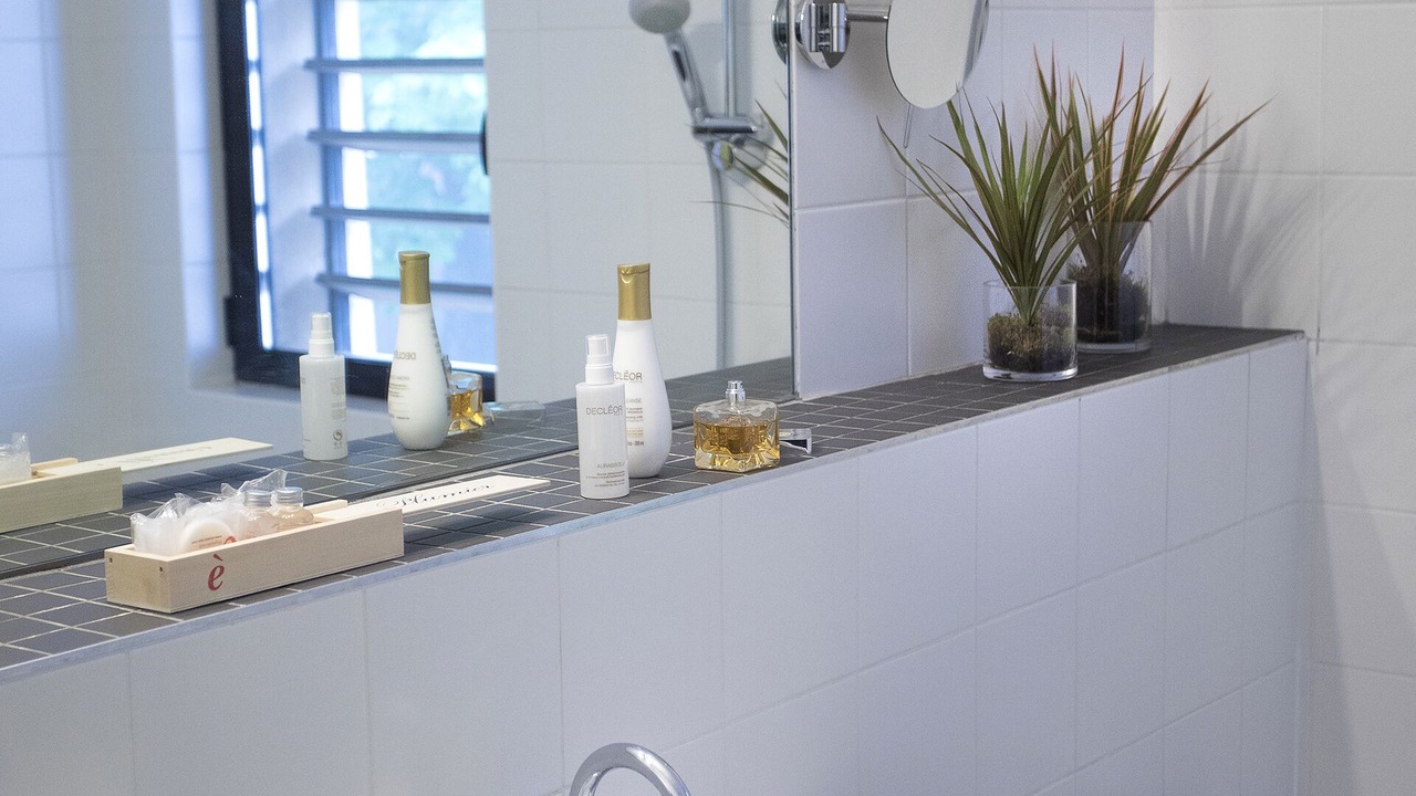 Photo of Bathroom in Saint-Cyr-au-Mont-d'Or