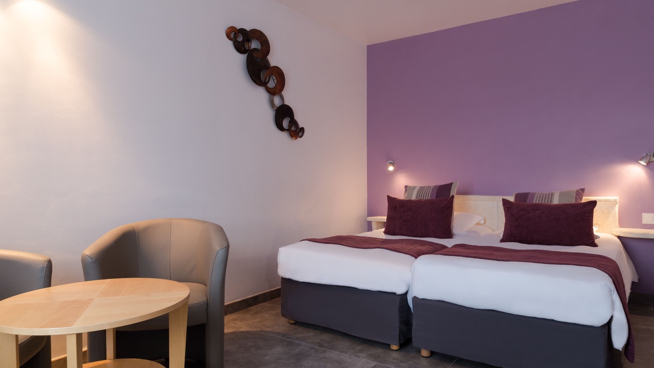 Photo of Bedroom in Maussane