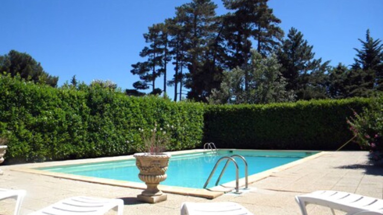 Photo of Outdoor in Pont-Saint-Esprit