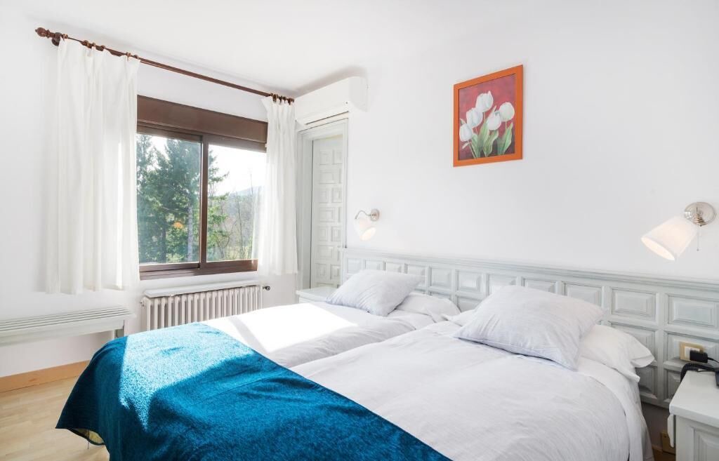 Photo of Bedroom in Macanet de Cabrenys