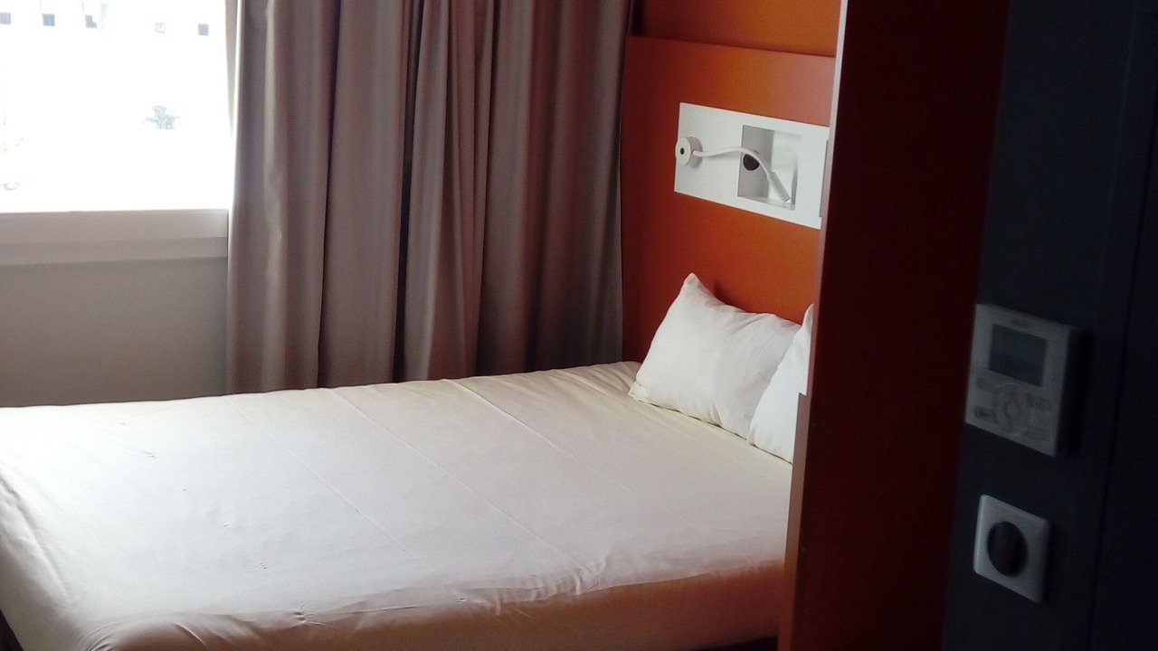 Photo of Bedroom in Saint-Genis-Pouilly