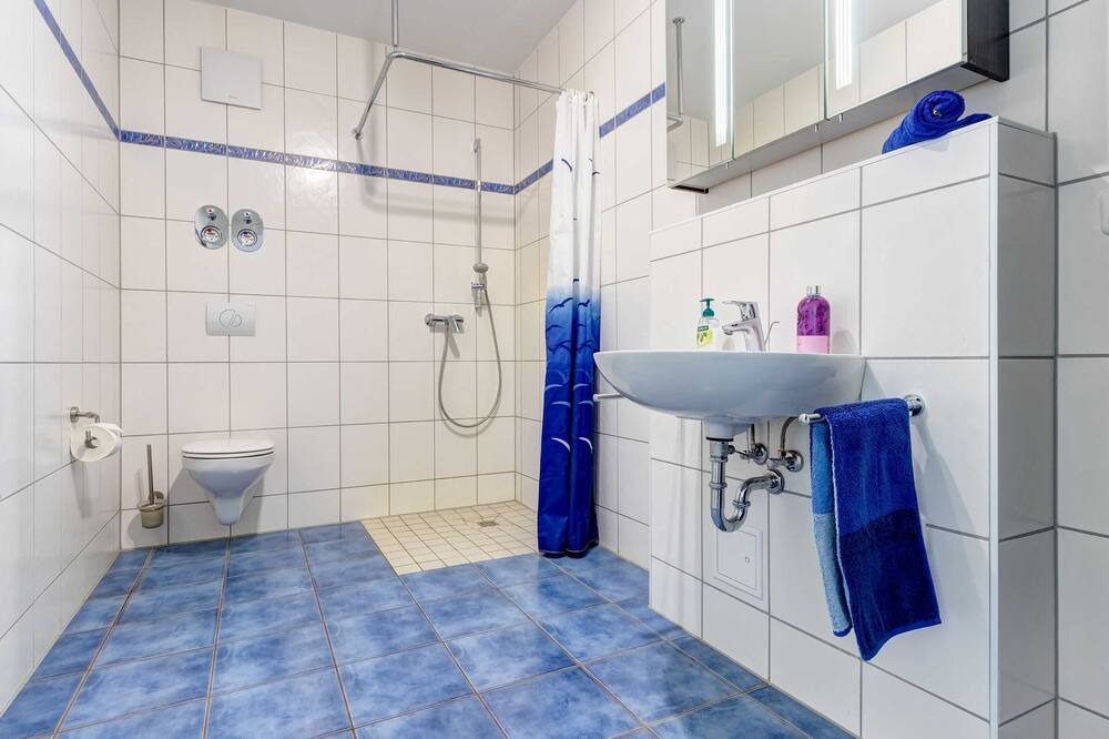Photo of Bathroom in Peenemuende