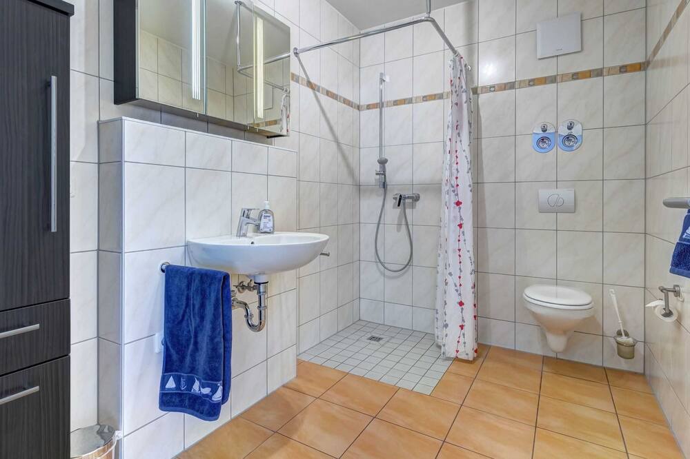 Photo of Bathroom in Peenemuende
