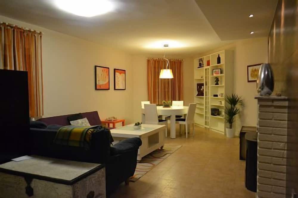 Photo of Livingroom in Burujon
