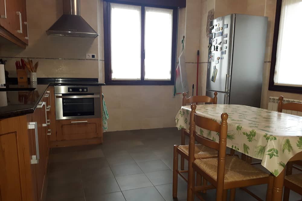 Photo of Kitchen in Merindad de Cuesta-Urria