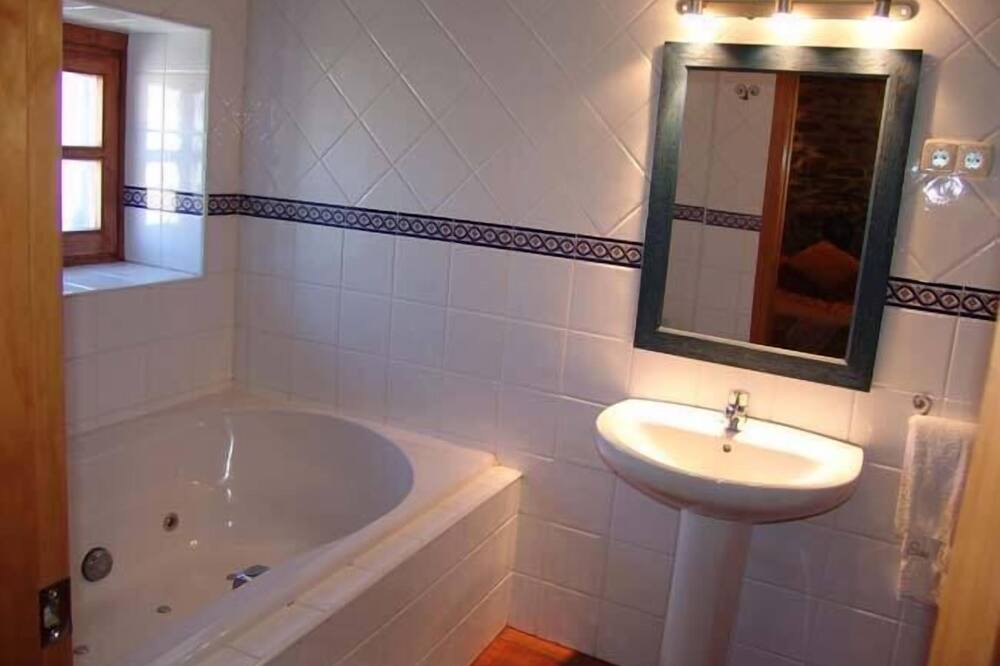 Photo of Bathroom in Gistain
