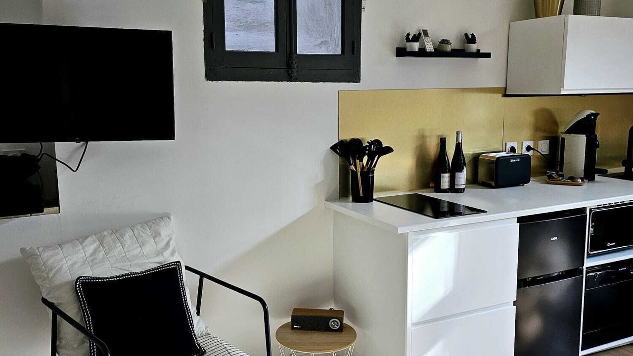 Photo of Bathroom in Avignon City Centre