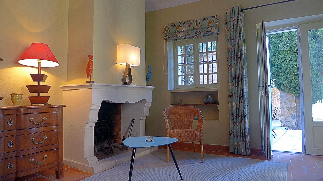 Photo of Livingroom in Suze-la-Rousse
