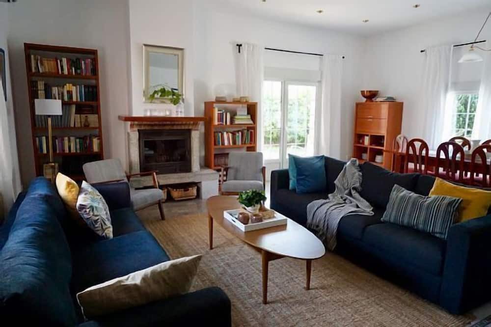 Photo of Livingroom in Grinon