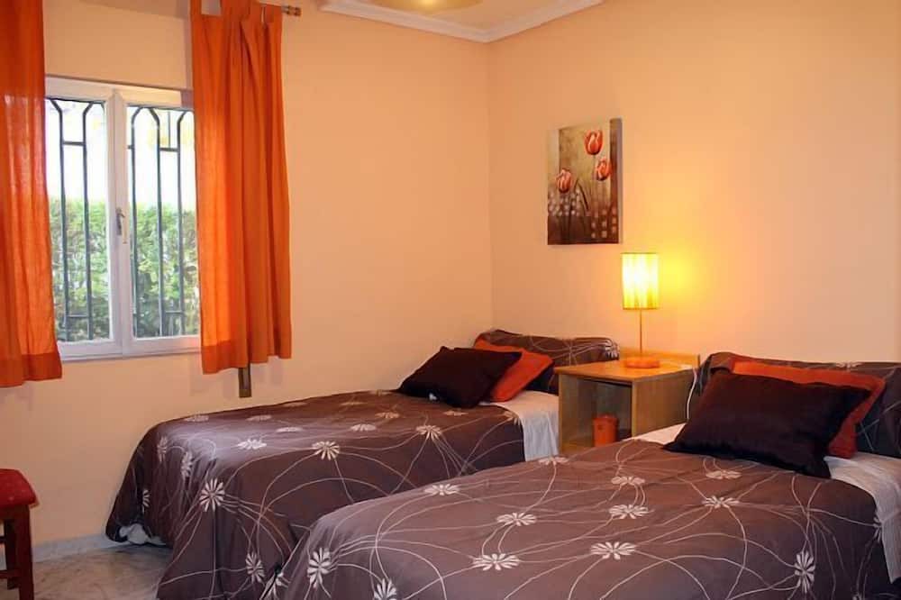 Photo of Bedroom in Grinon