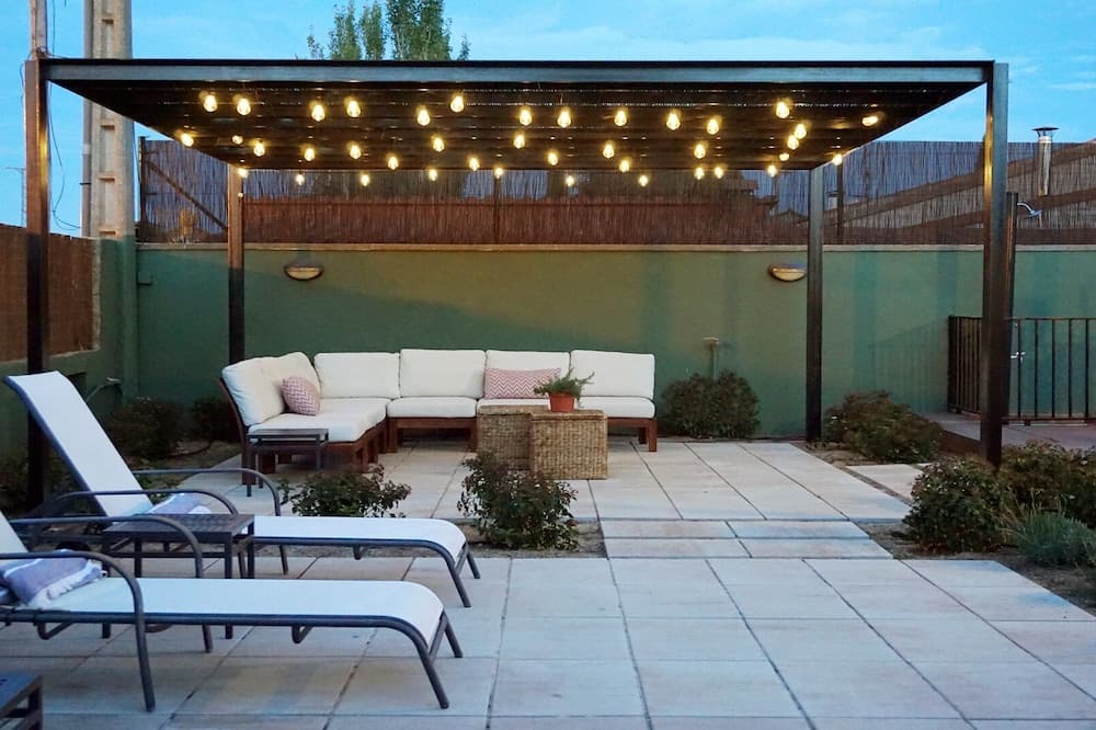 Photo of Patio Balcony in Grinon