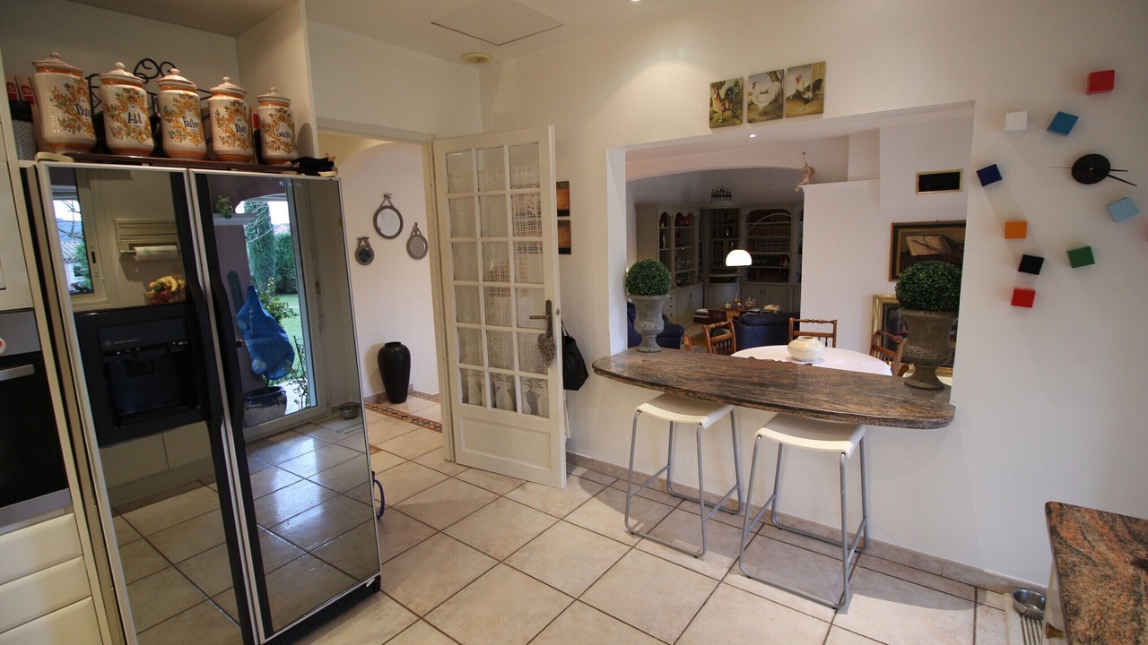 Photo of Kitchen in Saint-Etienne-du-Gres