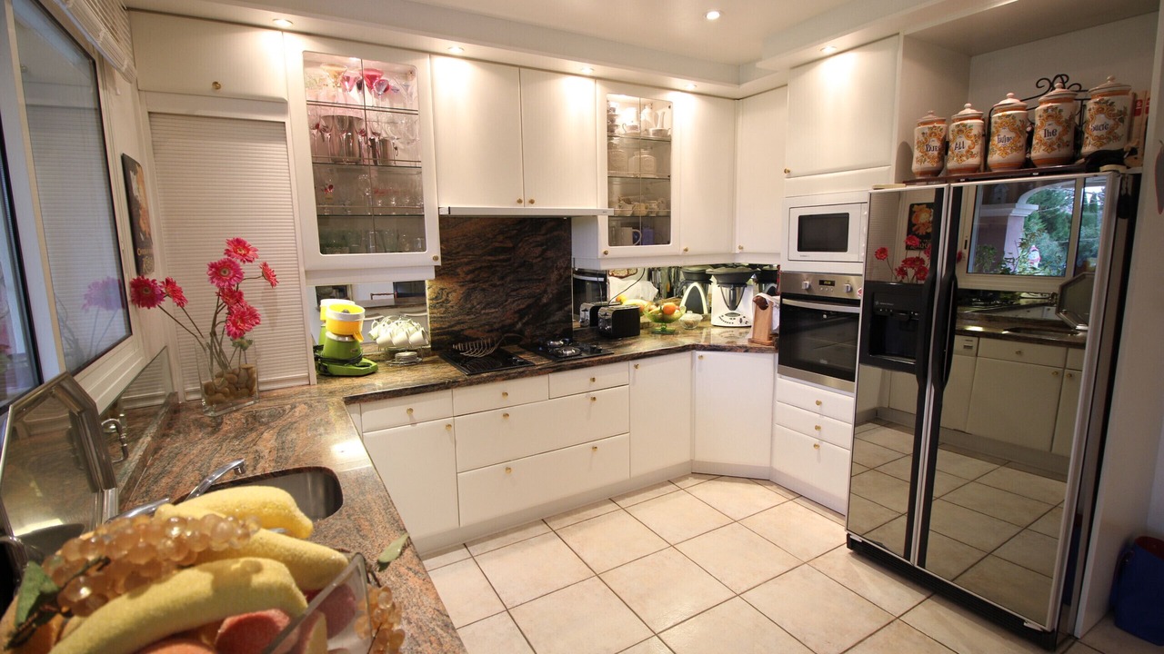Photo of Kitchen in Saint-Etienne-du-Gres