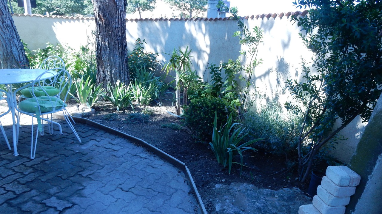 Photo of Patio Balcony in Port-Saint-Louis-du-Rhone
