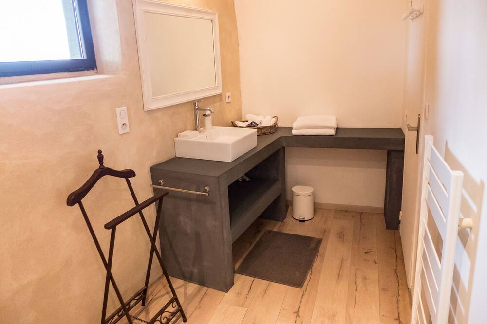 Photo of Bathroom in Aspiran