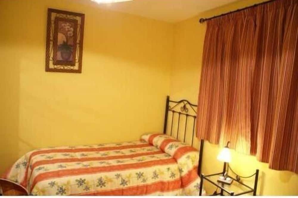 Photo of Bedroom in Poveda de la Sierra