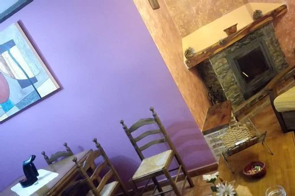 Photo of Livingroom in Poveda de la Sierra