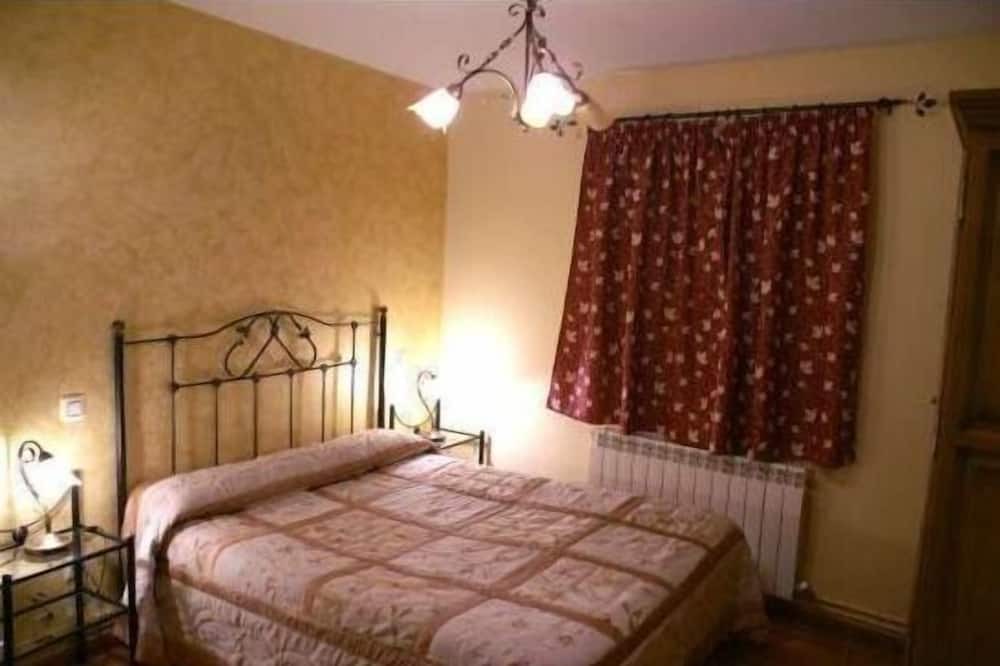 Photo of Bedroom in Poveda de la Sierra
