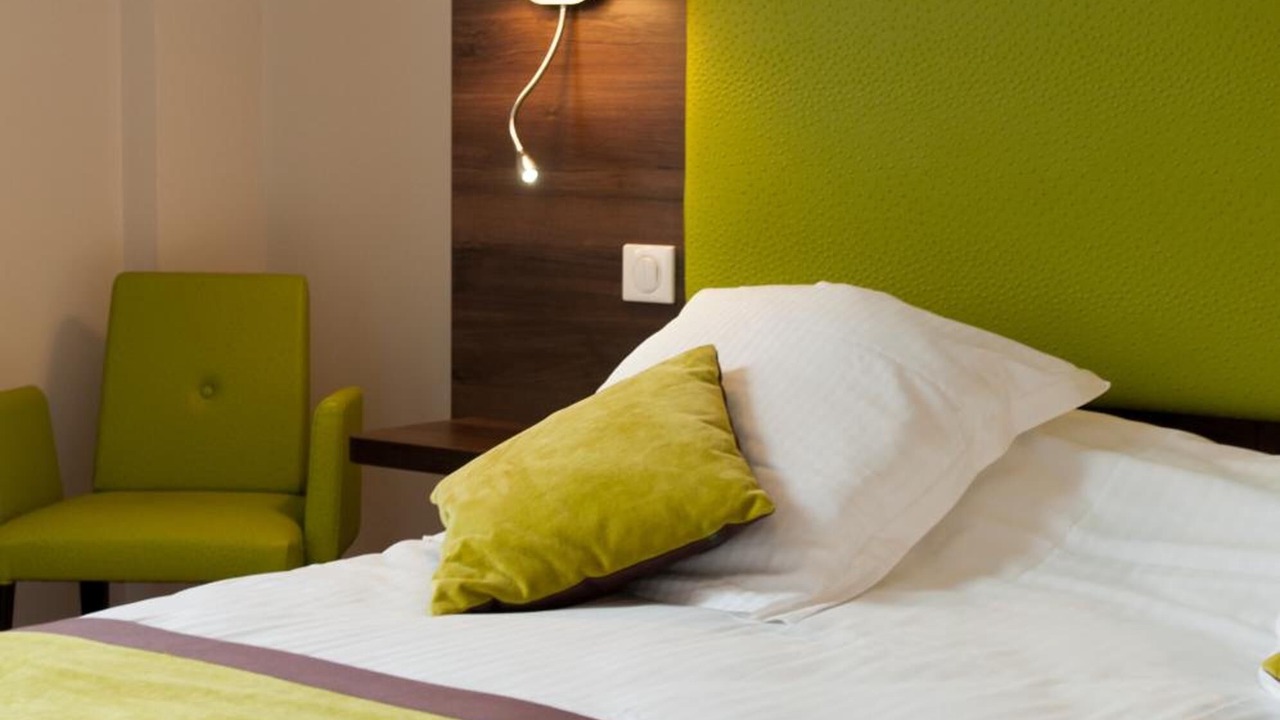 Photo of Bedroom in Lons-le-Saunier