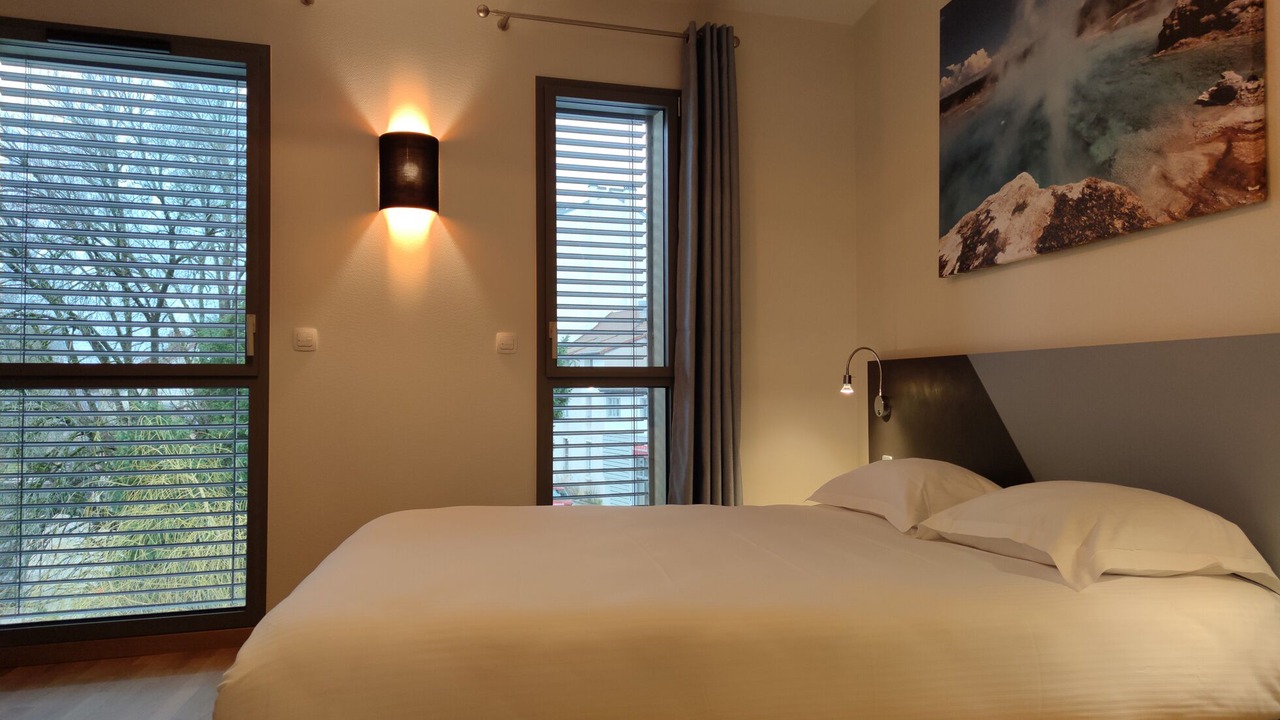 Photo of Bedroom in Lons-le-Saunier