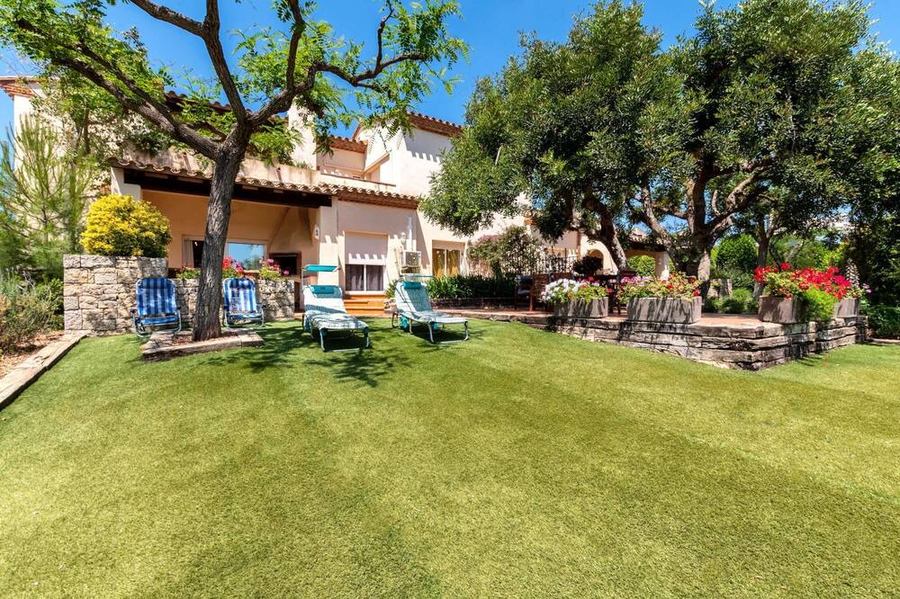 Photo of Outdoor in Bonmont Terres Noves