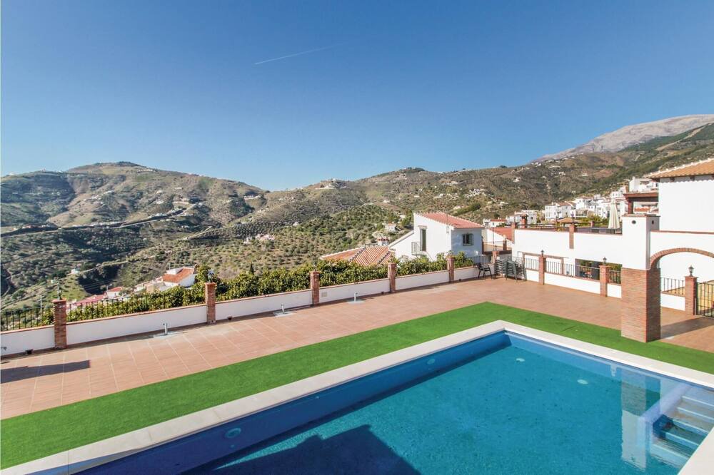 Photo of Outdoor in Canillas de Albaida
