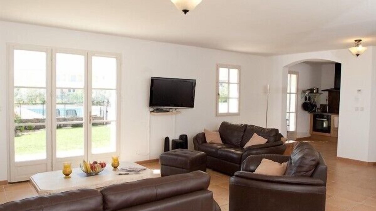 Photo of Livingroom in Sernhac