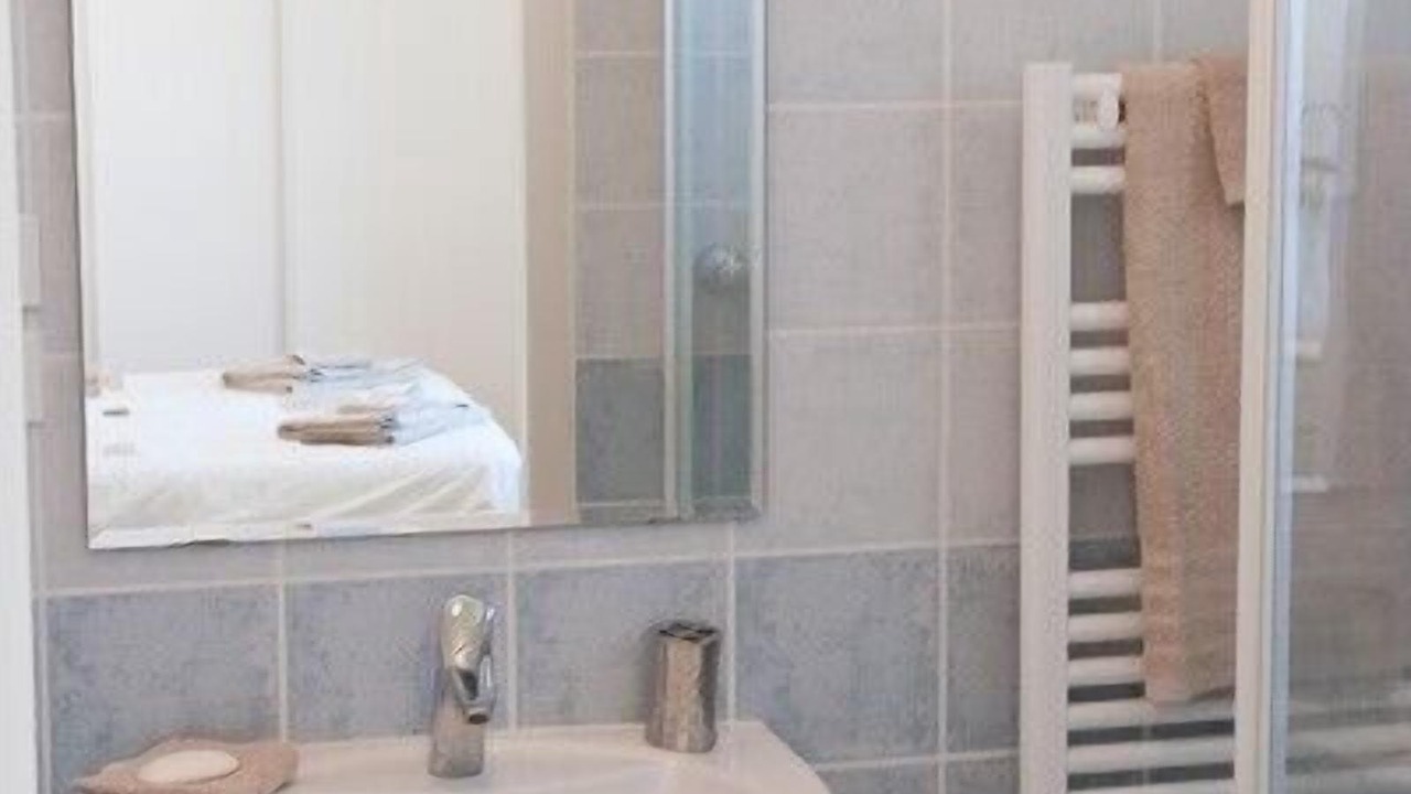 Photo of Bathroom in Sernhac