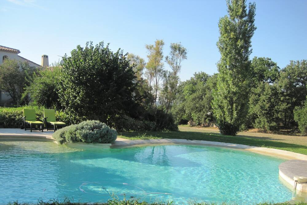 Photo of Outdoor in Eguilles
