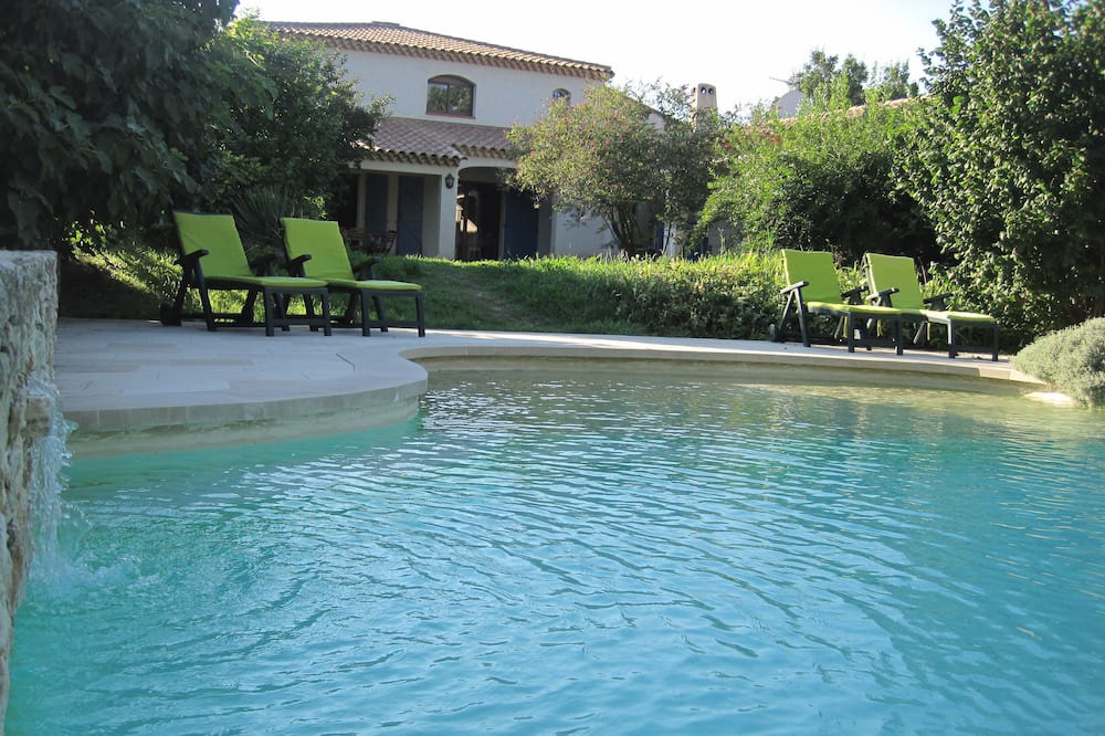 Photo of Outdoor in Eguilles