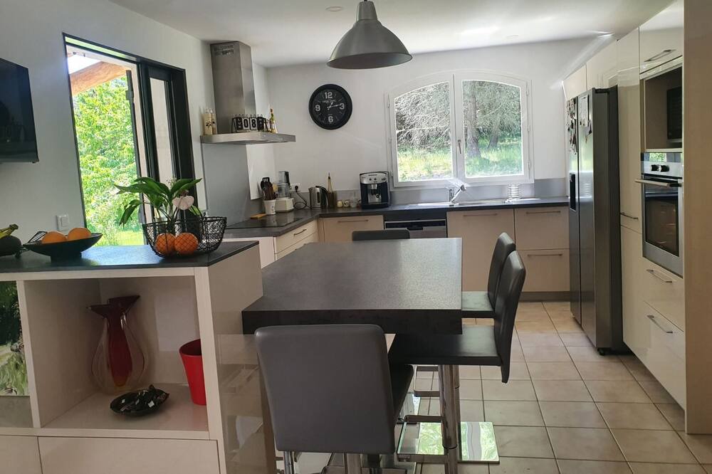 Photo of Kitchen in Eguilles