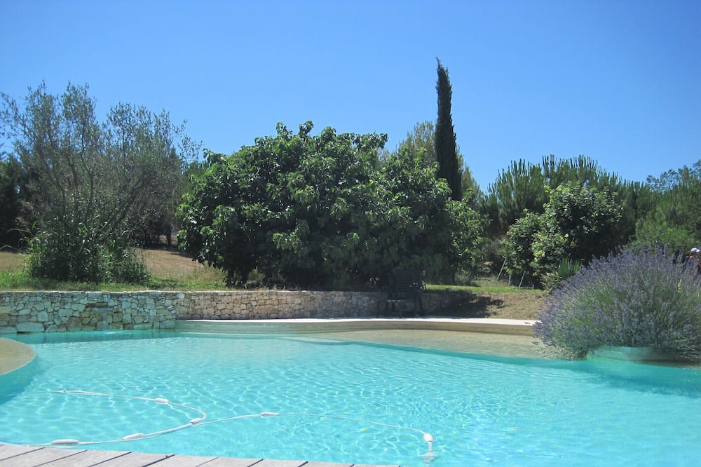 Photo of Outdoor in Eguilles