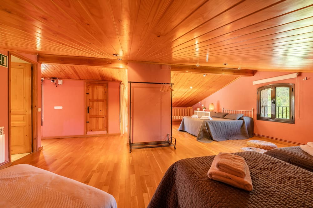 Photo of Bedroom in Albanya