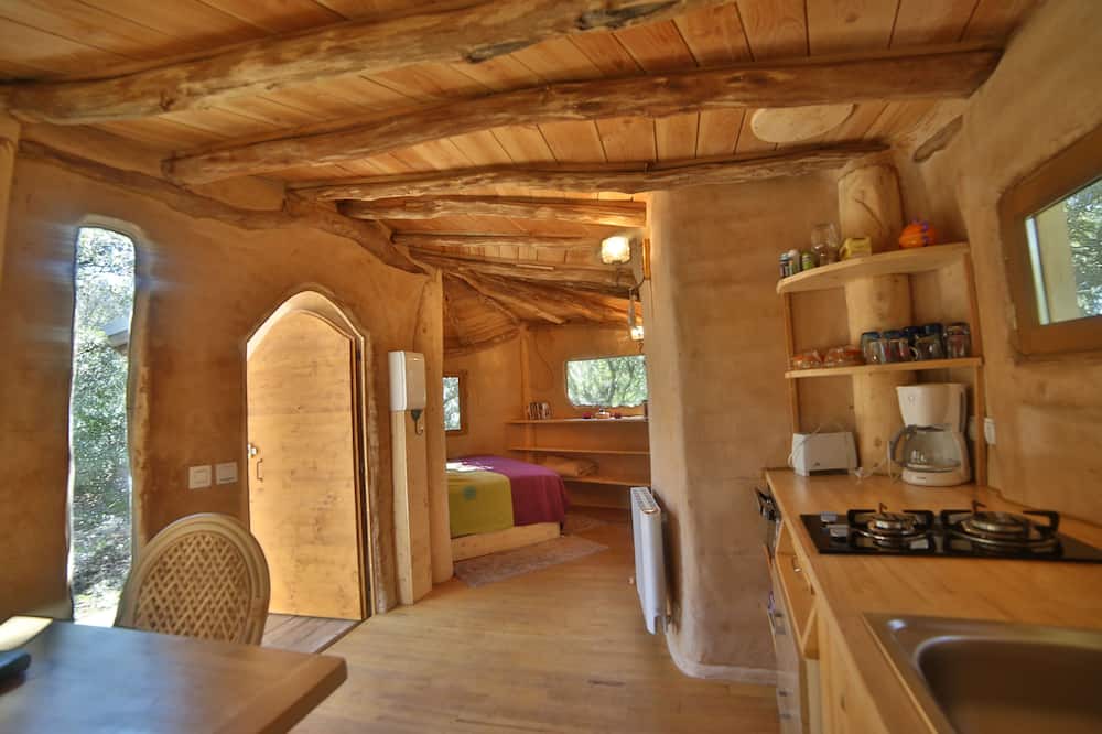 Photo of Kitchen in Labastide-de-Virac