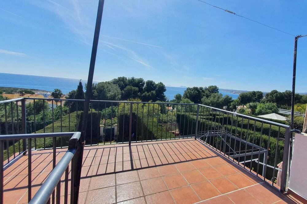 Photo of Patio Balcony in Urbanizacion Puerto de Estepona