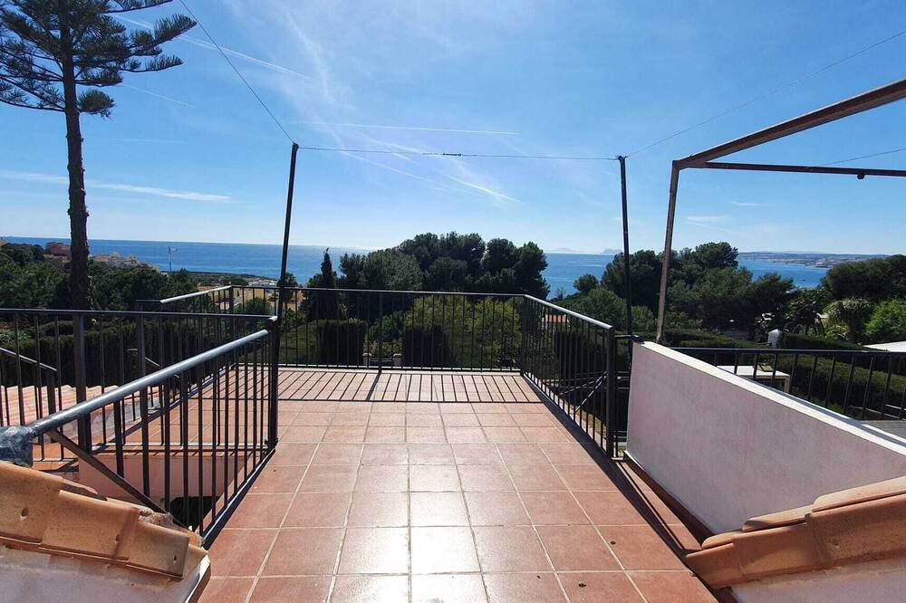 Photo of Patio Balcony in Urbanizacion Puerto de Estepona
