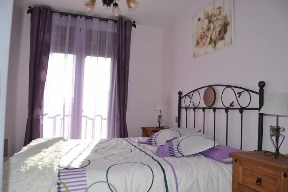 Photo of Bedroom in Bernuy-Salinero