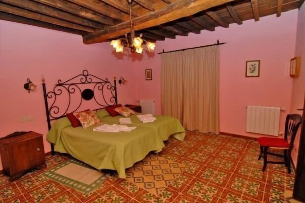 Photo of Bedroom in Villasbuenas de Gata