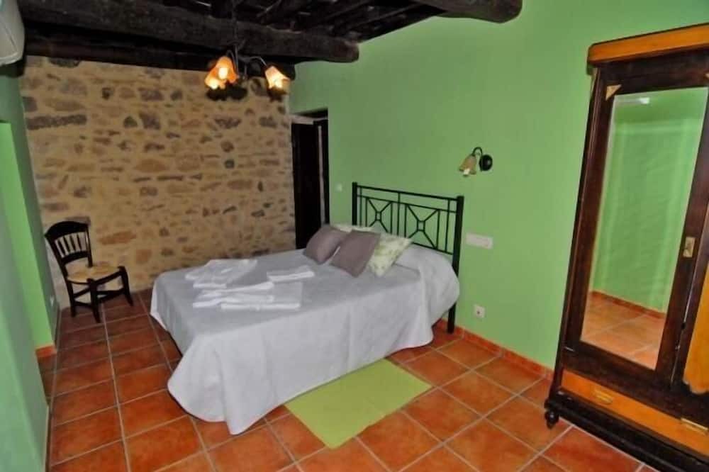 Photo of Bedroom in Villasbuenas de Gata