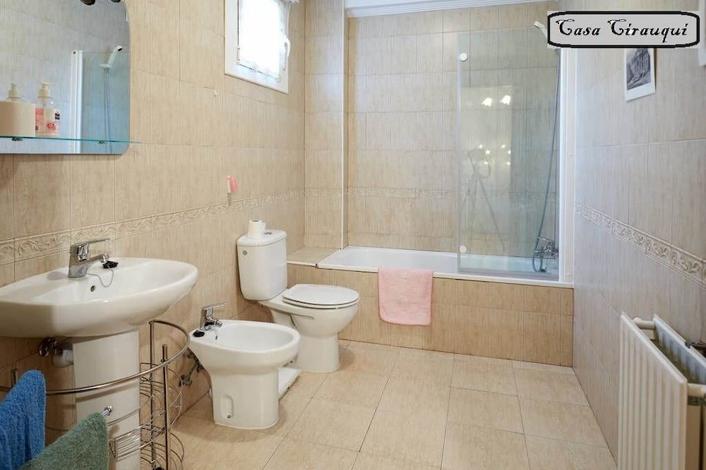 Photo of Bathroom in Cirauqui