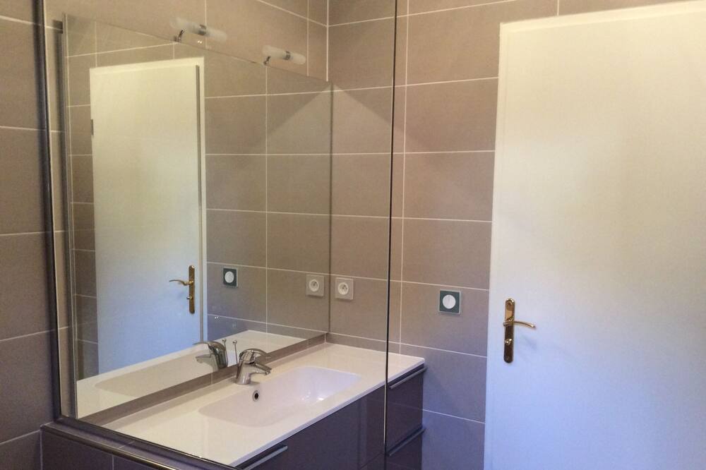 Photo of Bathroom in Pont Royal